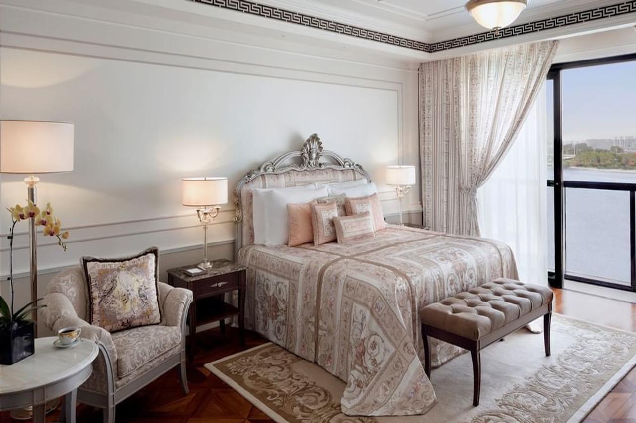 พาลาสโซ่ เวอร์เซส ดูไบ Hotel ภายนอก รูปภาพ Suite