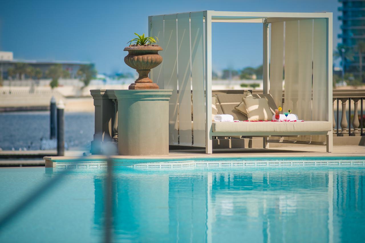 พาลาสโซ่ เวอร์เซส ดูไบ Hotel ภายนอก รูปภาพ The pool at the Westin La Paloma