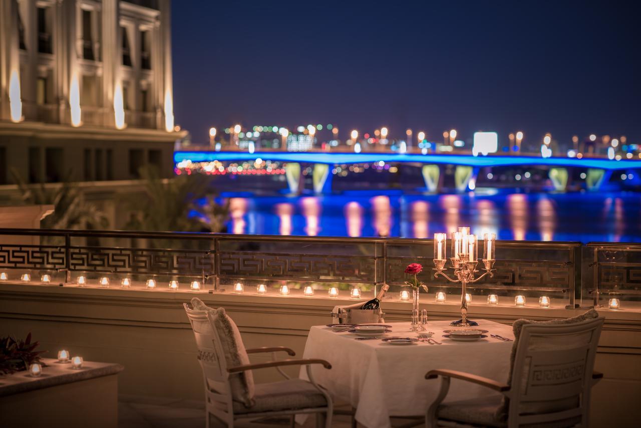 พาลาสโซ่ เวอร์เซส ดูไบ Hotel ภายนอก รูปภาพ The view from the rooftop