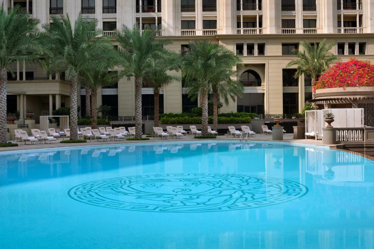 พาลาสโซ่ เวอร์เซส ดูไบ Hotel ภายนอก รูปภาพ The swimming pool at The Atlantis